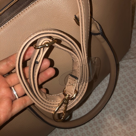 Handbag 👜 - Picture 6 of 8